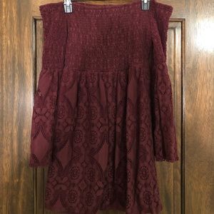 MOSSIMO MAROON OFF THE SHOULDER DRESS!!